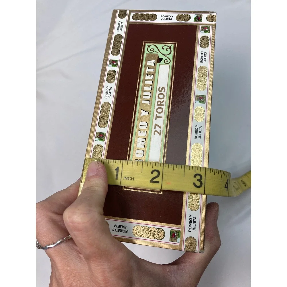 Collectible Cigar Box Romeo y Julieta Reserve Empty Home Decor Storage Keepsake